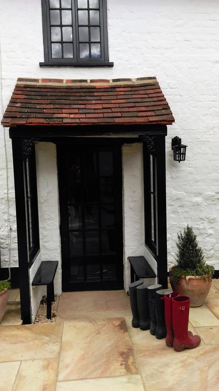 Henry VIII Cottage In The Heart Of Henley Luaran gambar